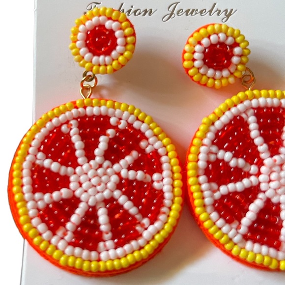 Women’s light beads earrings - Picture 2 of 4
